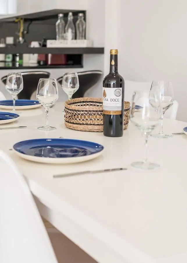Prainha Luxury Apartment アルヴォル
