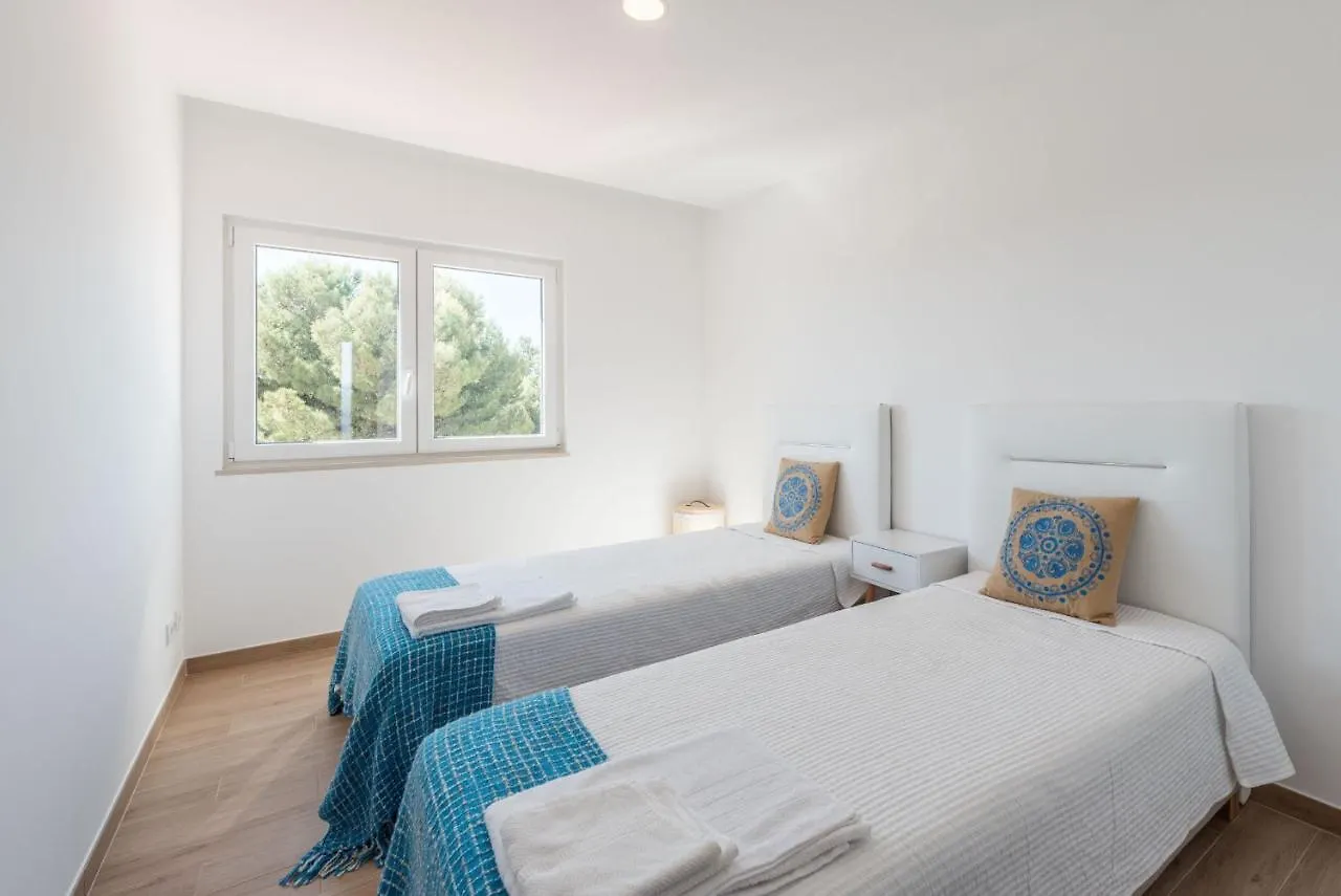 Prainha Luxury Apartment アルヴォル