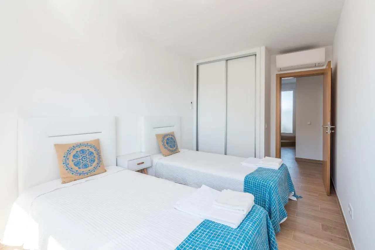 Prainha Luxury Apartment アルヴォル