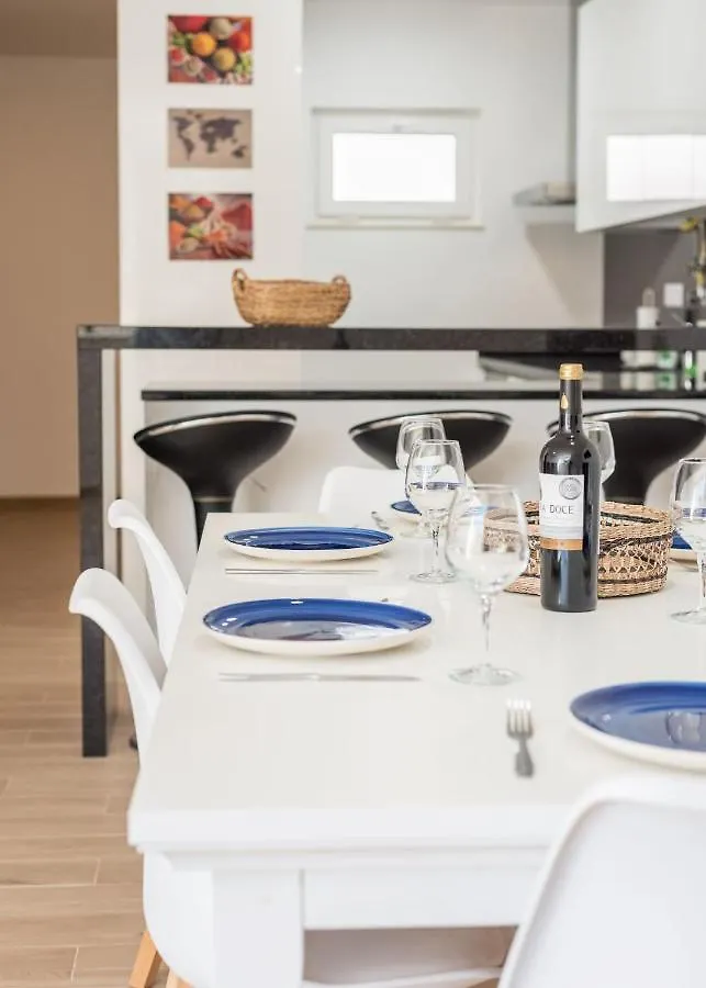 Prainha Luxury Apartment 알보르 0*,  포르투갈